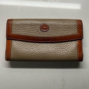 Vintage Dooney and Bourke Leather Wallet